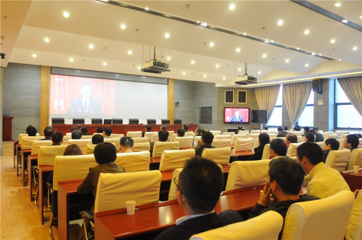 云南294俄罗斯专享会登录集团组织宽大党员干部职工收看党的十九大开幕式实况深受鼓舞回声热烈