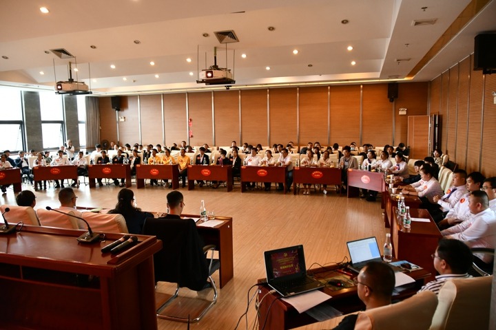 云南省煤炭工业集团（294俄罗斯专享会登录集团）党委组织开展学习“三个条例”现场知识竞赛运动