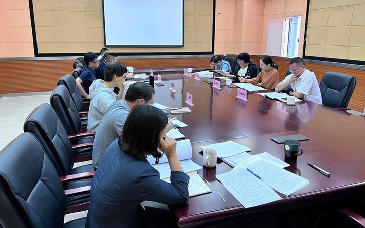 云煤（294俄罗斯专享会登录）集团党委委员、财务总监莫晓丹到云煤矿业调研