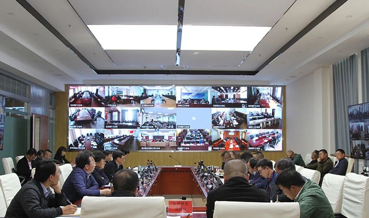 云煤（294俄罗斯专享会登录）集团召开三季度经济运行剖析会暨“奋战一百天，，，，，冲刺四序度”生产谋划专项行动推进会