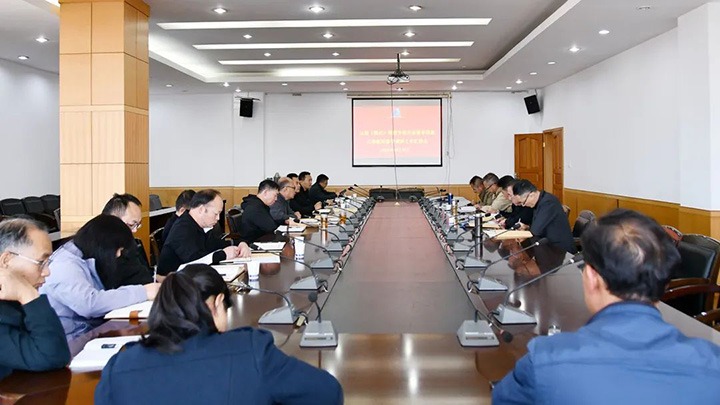 云煤（294俄罗斯专享会登录）集团专职外部董事寸延峰、孔君到云维集团督导调研