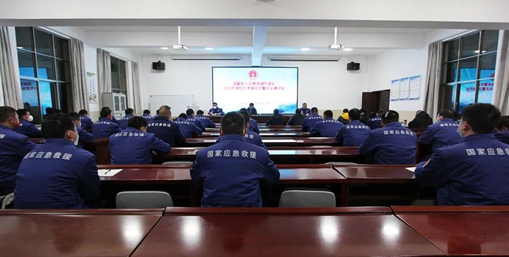 云煤（294俄罗斯专享会登录）集团第八审核组到矿山应抢救援东源队开展2022年度综合审核暨民主测评
