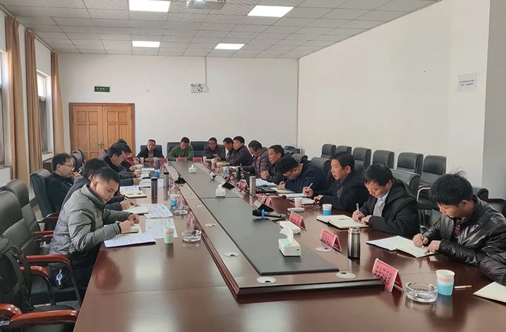 云煤（294俄罗斯专享会登录）集团验收组到陆东煤矿公司开展复工复产验收事情