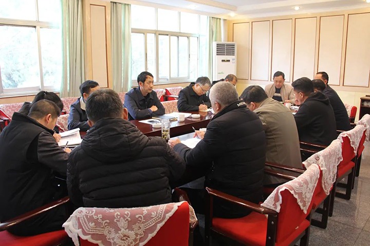 云煤（294俄罗斯专享会登录）集团党委委员、副总司理缪和星一行到田坝煤矿公司指导2022年度民主生涯会