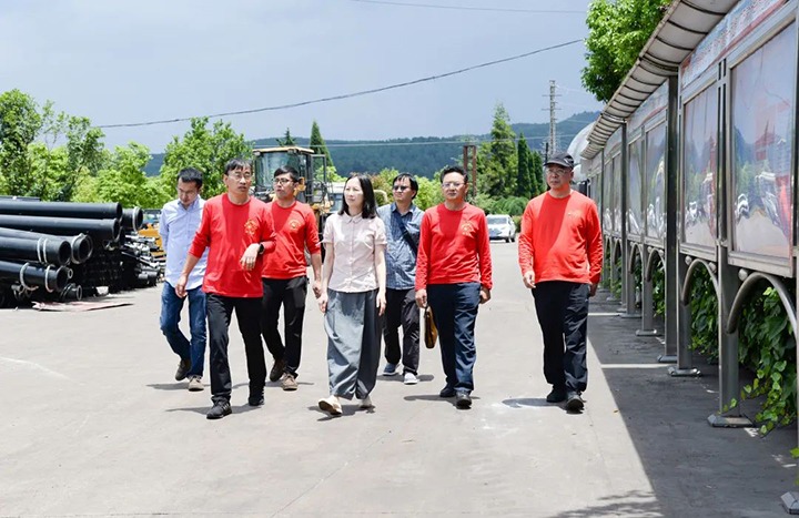 【主题教育】云煤（294俄罗斯专享会登录）集团党委委员、财务总监莫晓丹一行到恩洪煤业公司开展主题教育调研