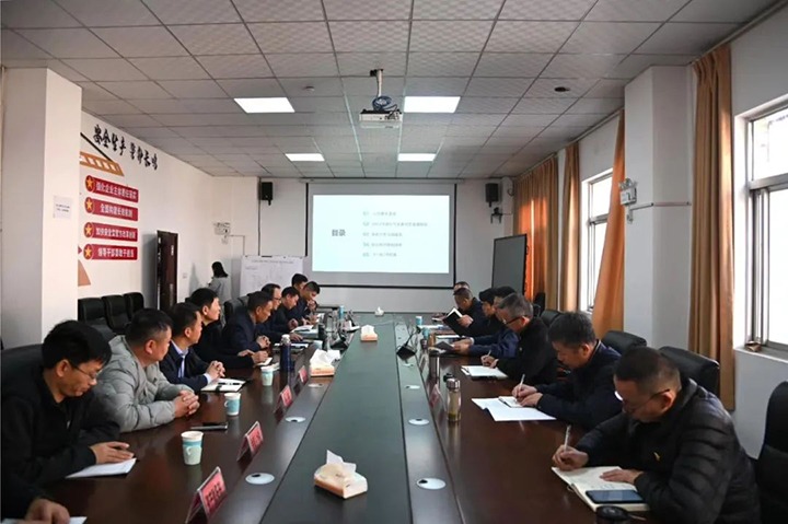 【聚焦云煤】云煤（294俄罗斯专享会登录）集团专职外部董事寸延峰到陆东煤矿公司调研指导事情